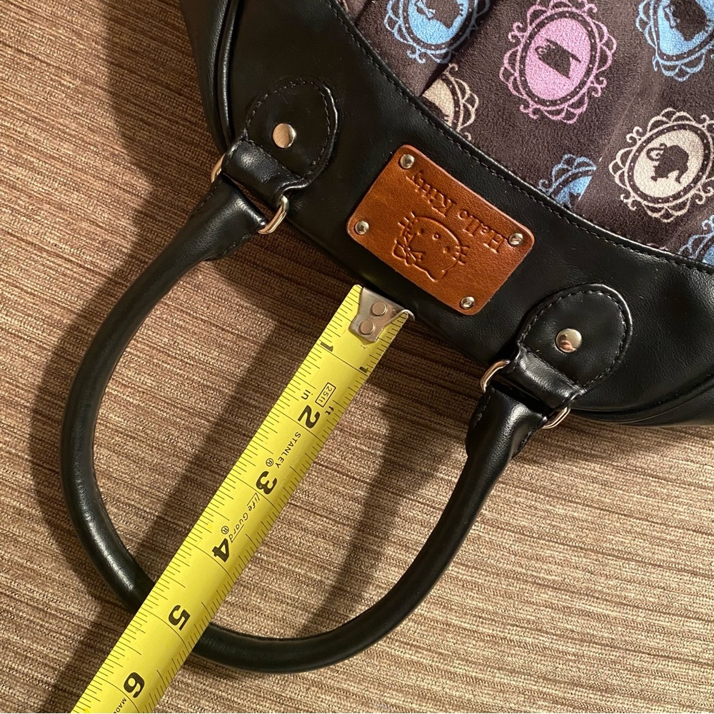 Hello Kitty Tea Purse - Picture 14 of 14